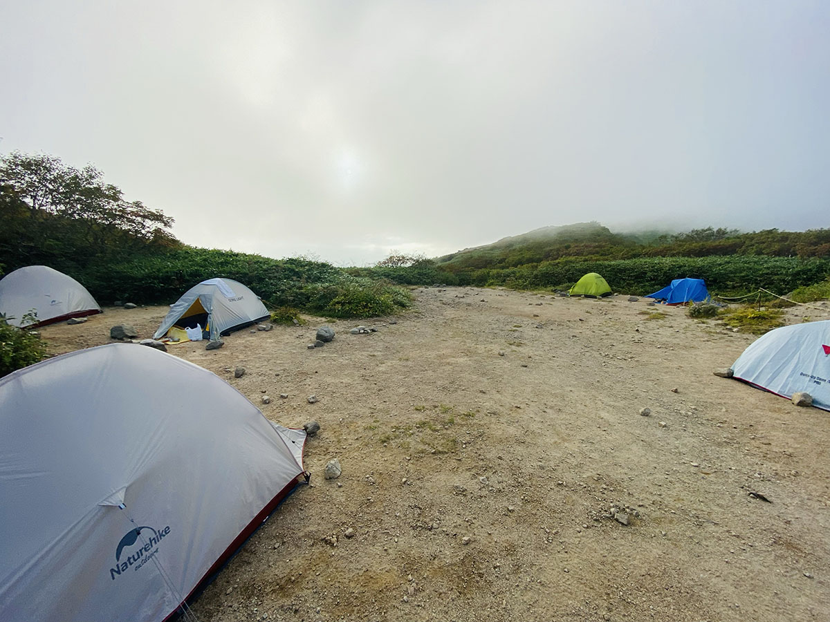 御沢野営場から飯豊山登山（切合小屋テント泊）