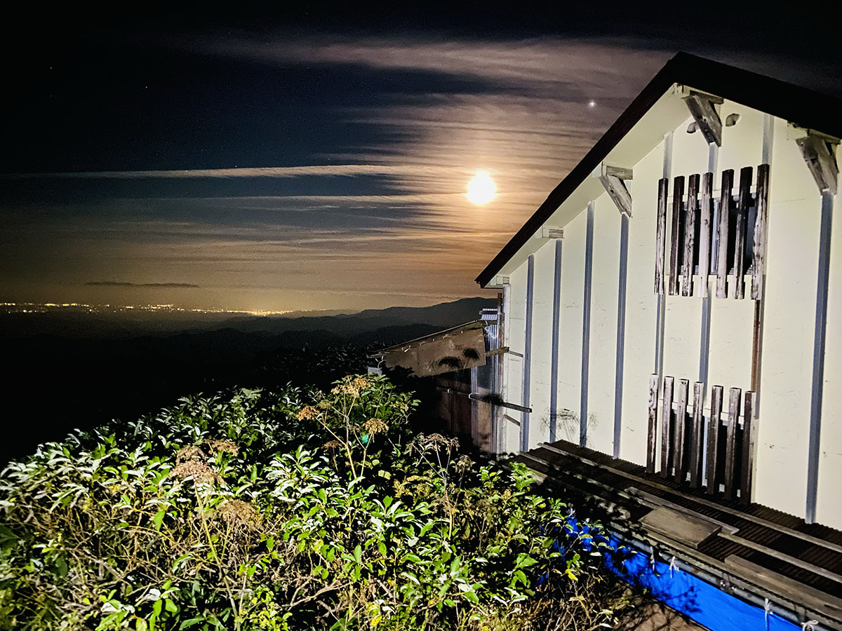 御沢野営場から飯豊山登山（切合小屋テント泊）