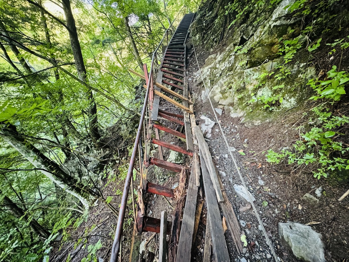 南アルプス3泊4日縦走登山1日目（畑薙ダム〜茶臼岳〜光小屋テント泊）