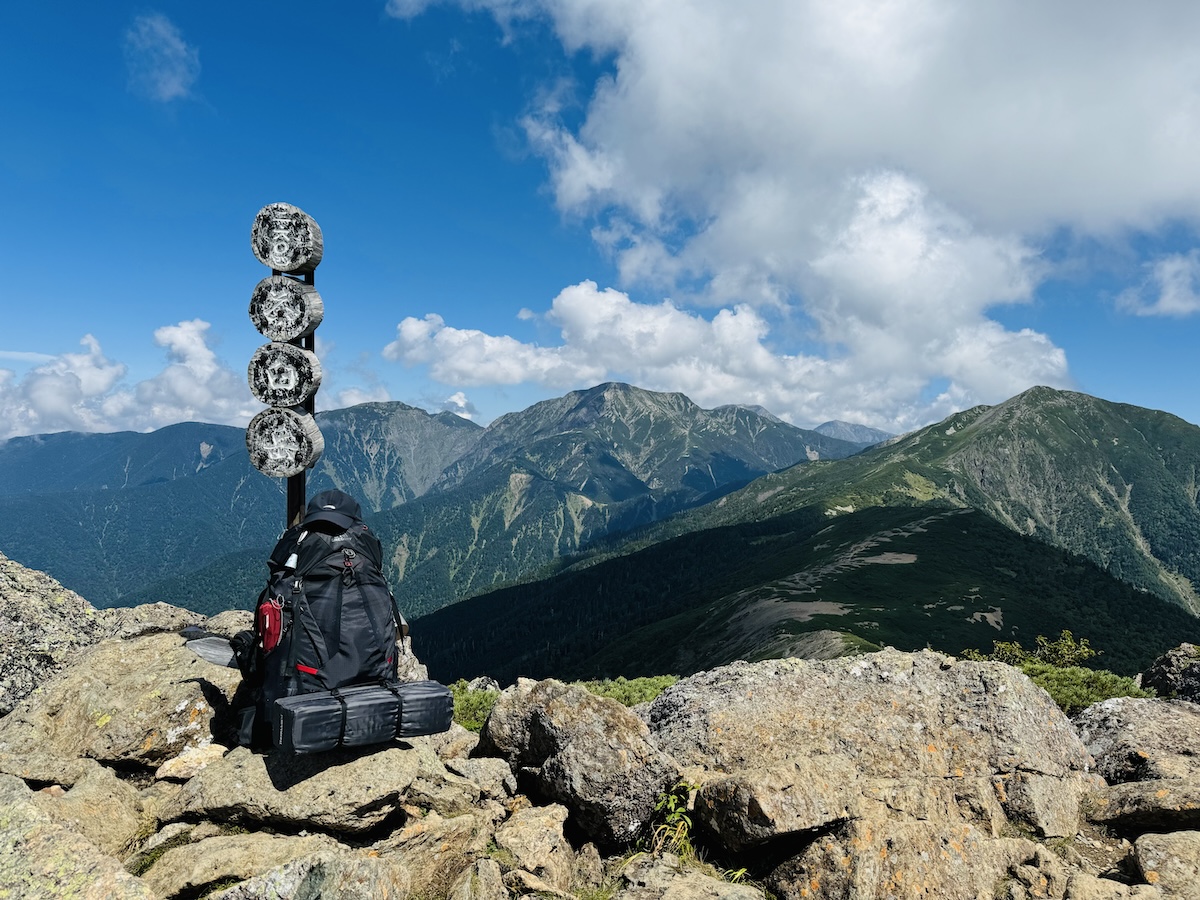 南アルプス3泊4日縦走登山2日目（光小屋〜光岳〜上河内岳〜聖平小屋テント泊）