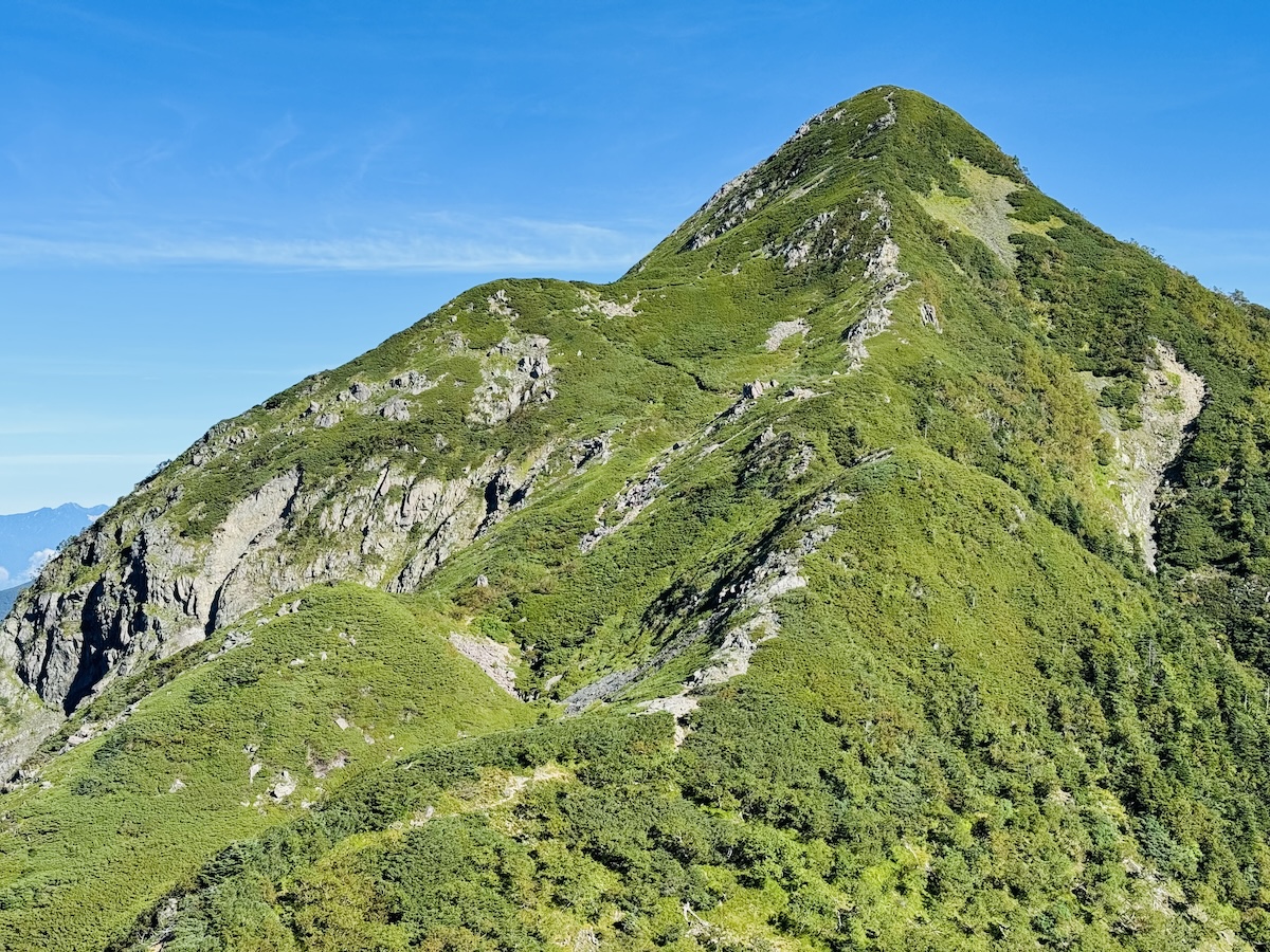 南アルプス3泊4日縦走登山3日目（聖平小屋〜聖岳〜赤石岳〜荒川小屋泊）