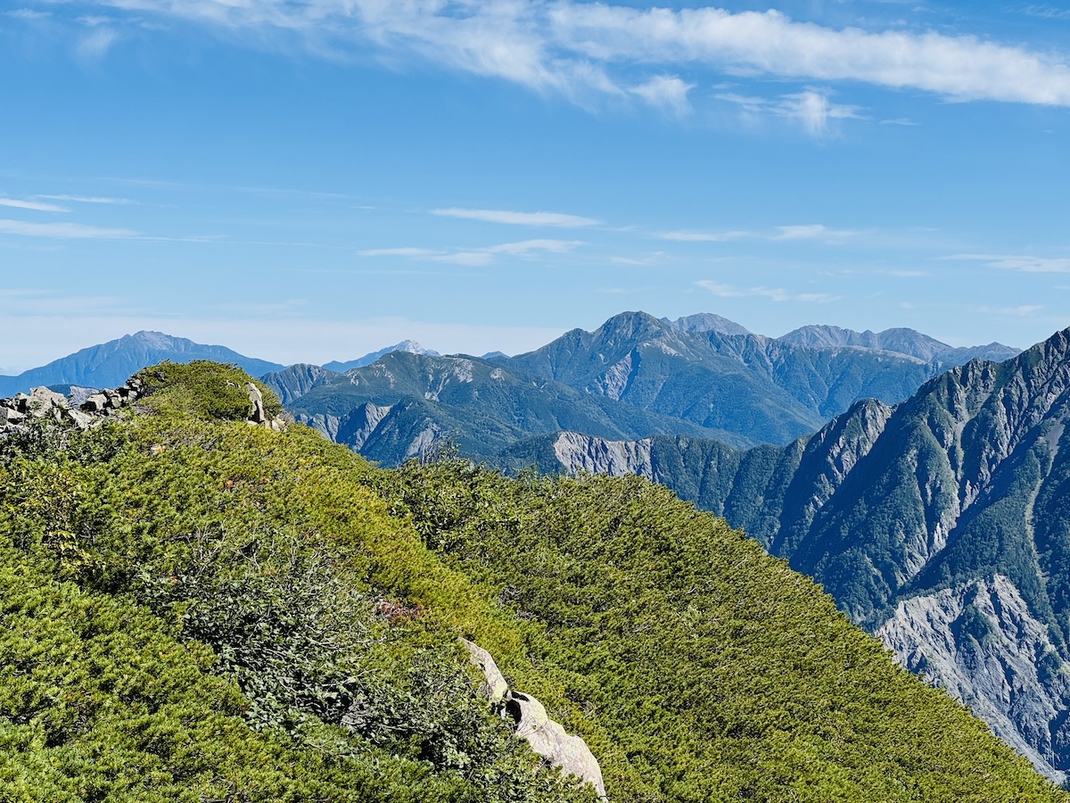 南アルプス3泊4日縦走登山3日目（聖平小屋〜聖岳〜赤石岳〜荒川小屋泊）