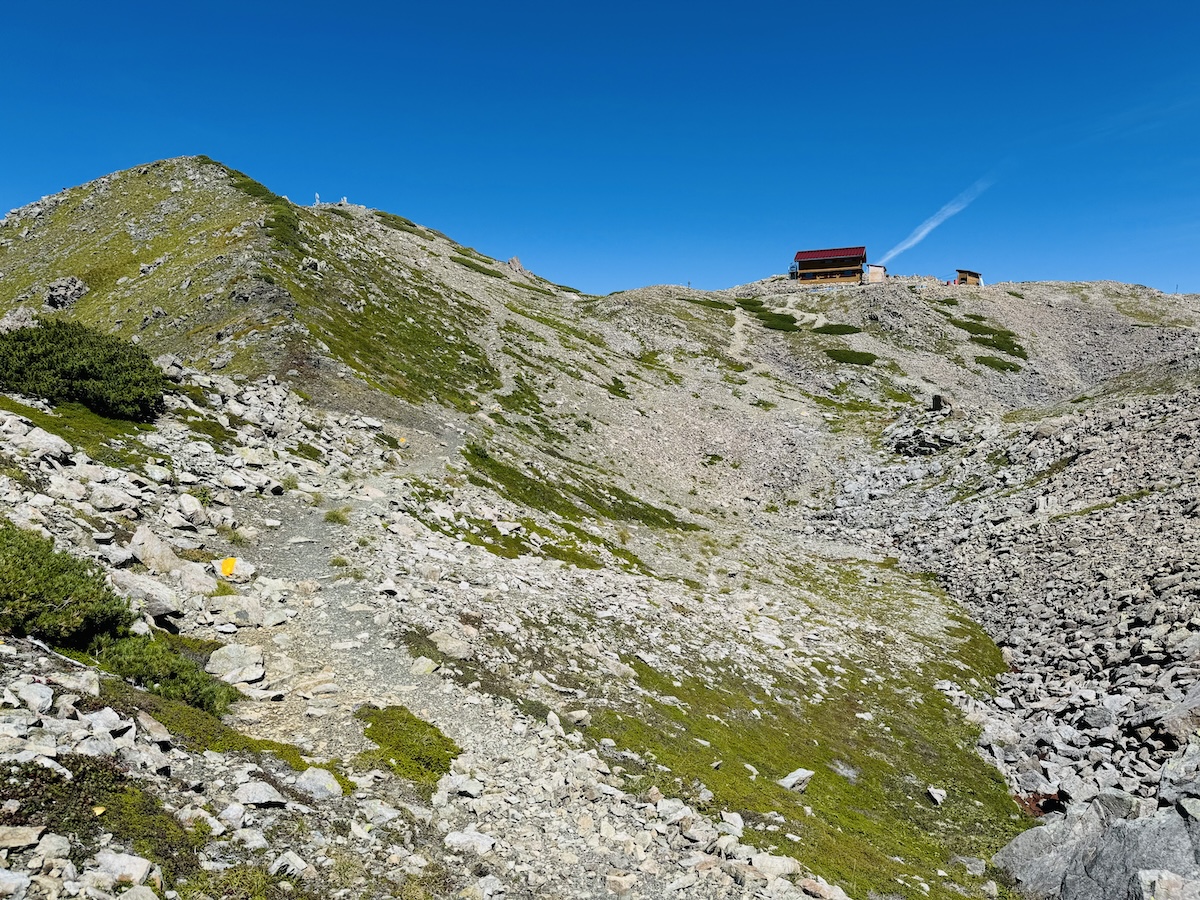 南アルプス3泊4日縦走登山3日目（聖平小屋〜聖岳〜赤石岳〜荒川小屋泊）