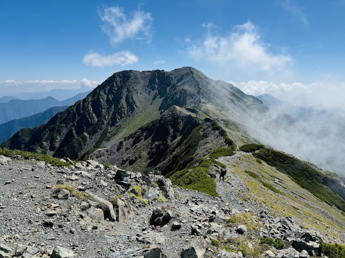 南アルプス3泊4日縦走登山3日目（聖平小屋〜聖岳〜赤石岳〜荒川小屋泊）