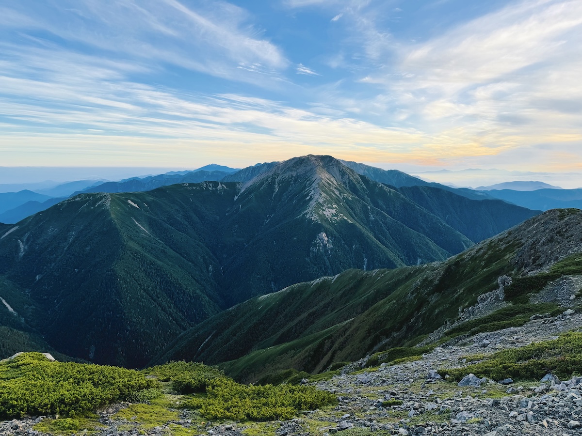 南アルプス3泊4日縦走登山3日目（聖平小屋〜聖岳〜赤石岳〜荒川小屋泊）