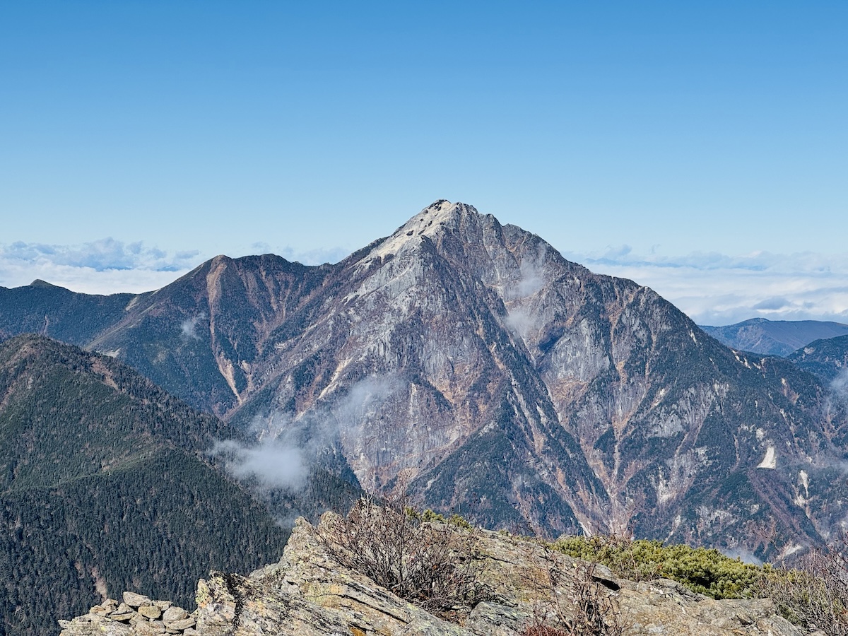 百名山・鳳凰山日帰り登山日記（青木鉱泉周回、登りドンドコ沢、下り中道）