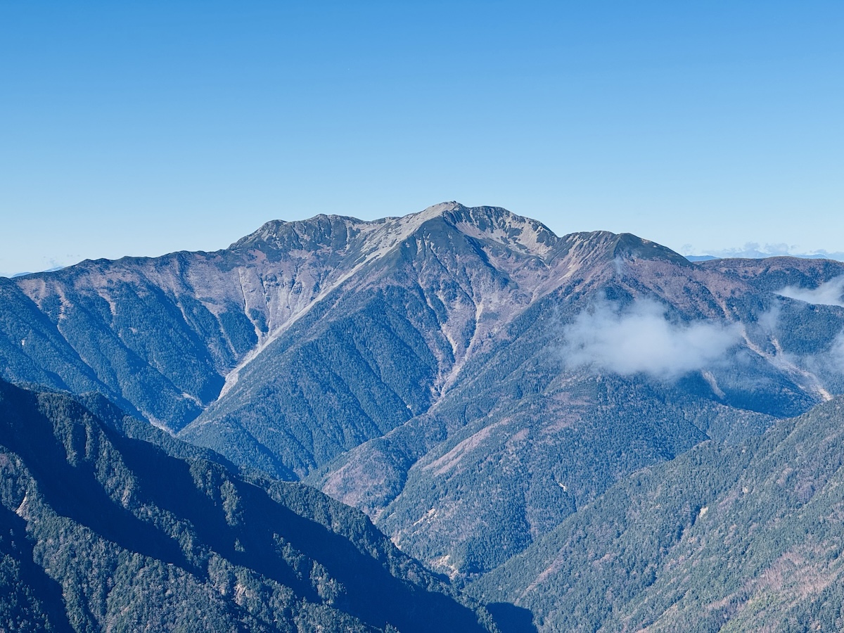 百名山・鳳凰山日帰り登山日記（青木鉱泉周回、登りドンドコ沢、下り中道）