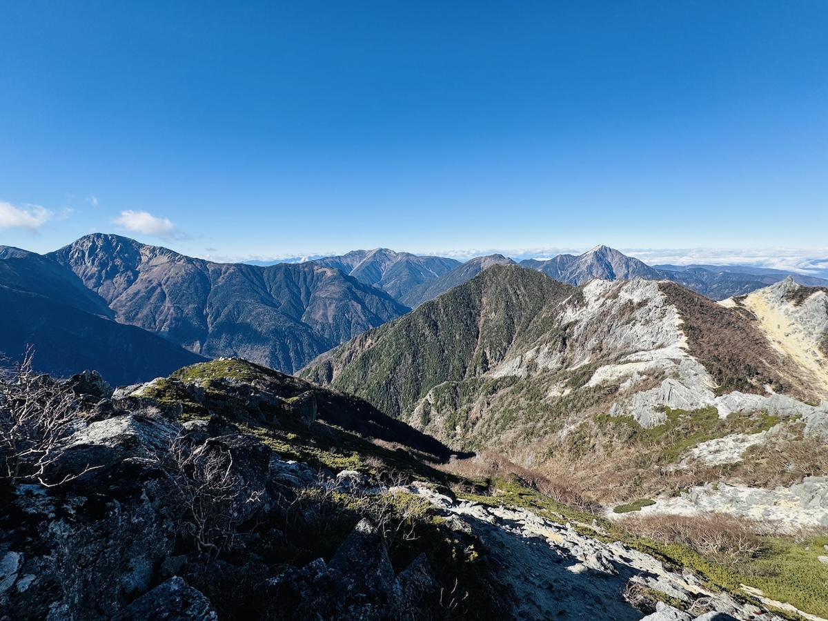 百名山・鳳凰山日帰り登山日記（青木鉱泉周回、登りドンドコ沢、下り中道）